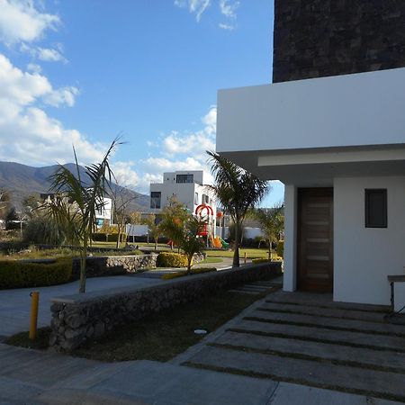 Hermosa Casa En Orilla Del Lago -Zona De Villedos- San Cristobal Zapotitlan Kültér fotó
