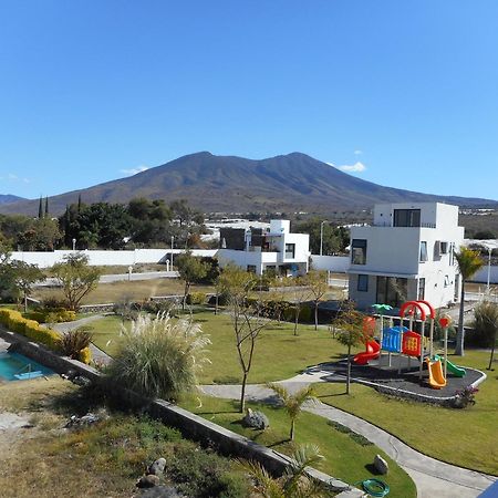 Hermosa Casa En Orilla Del Lago -Zona De Villedos- San Cristobal Zapotitlan Kültér fotó