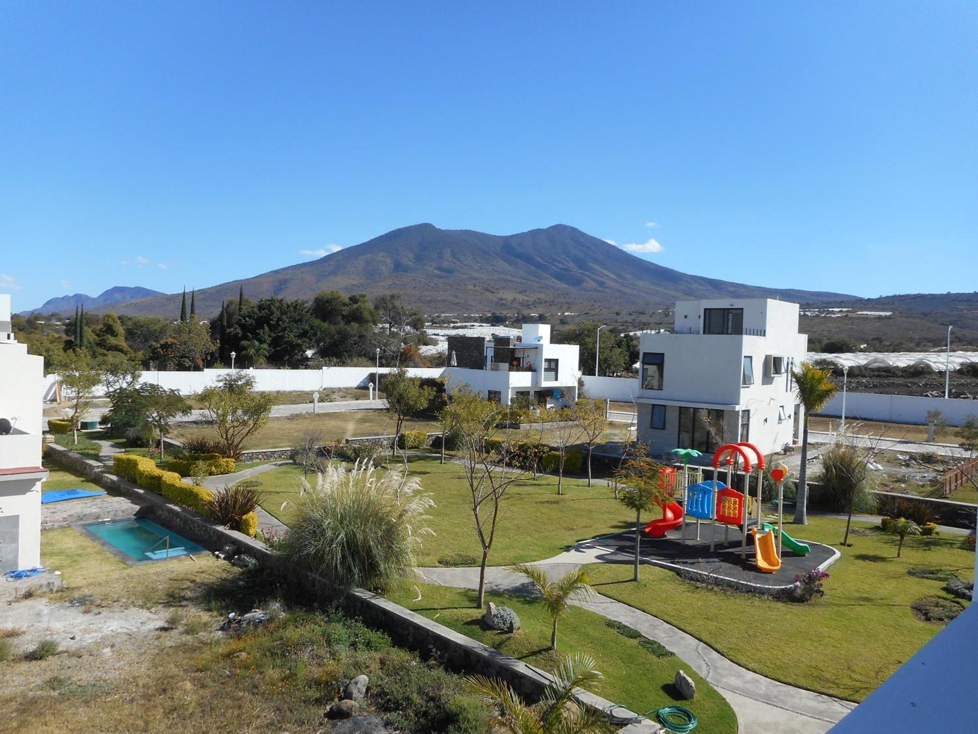 Hermosa Casa En Orilla Del Lago -Zona De Villedos- San Cristobal Zapotitlan Kültér fotó